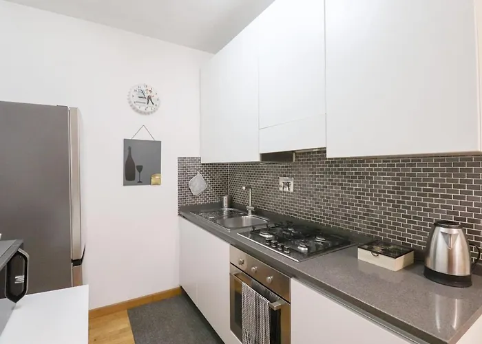Free Parking Chic - Balcony, Ac, Wi-fi Apartamento *