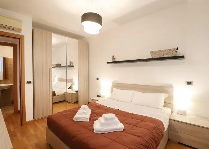 Free Parking Chic - Balcony, Ac, Wi-fi Apartamento